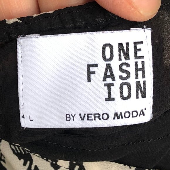 Vero Moda Sheer Camisole Criss Crossed Spagetti Strap Lined Black Beige Womens L - Picture 6 of 11